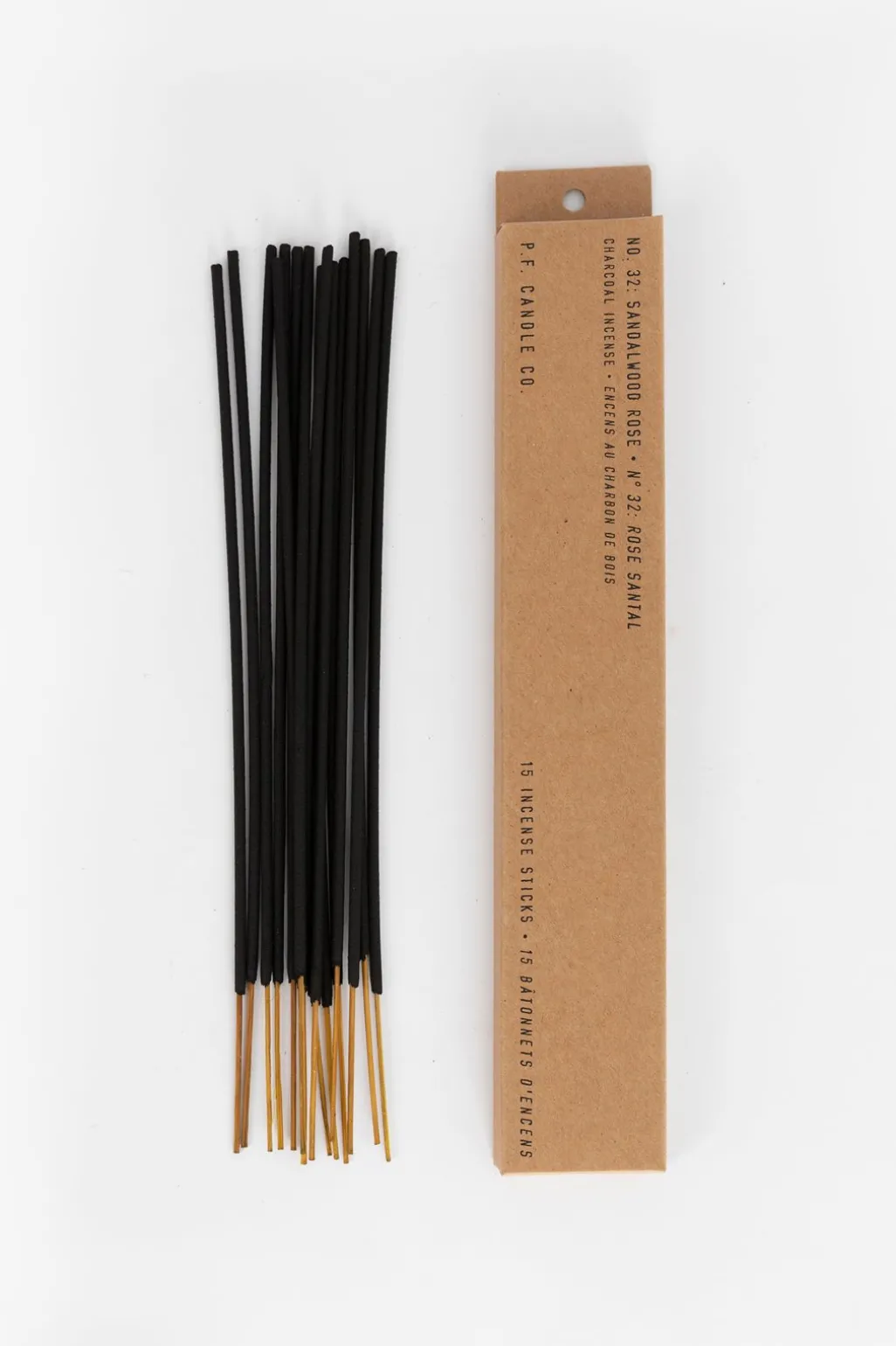 PF Candle Co. wierook sandalwood rose