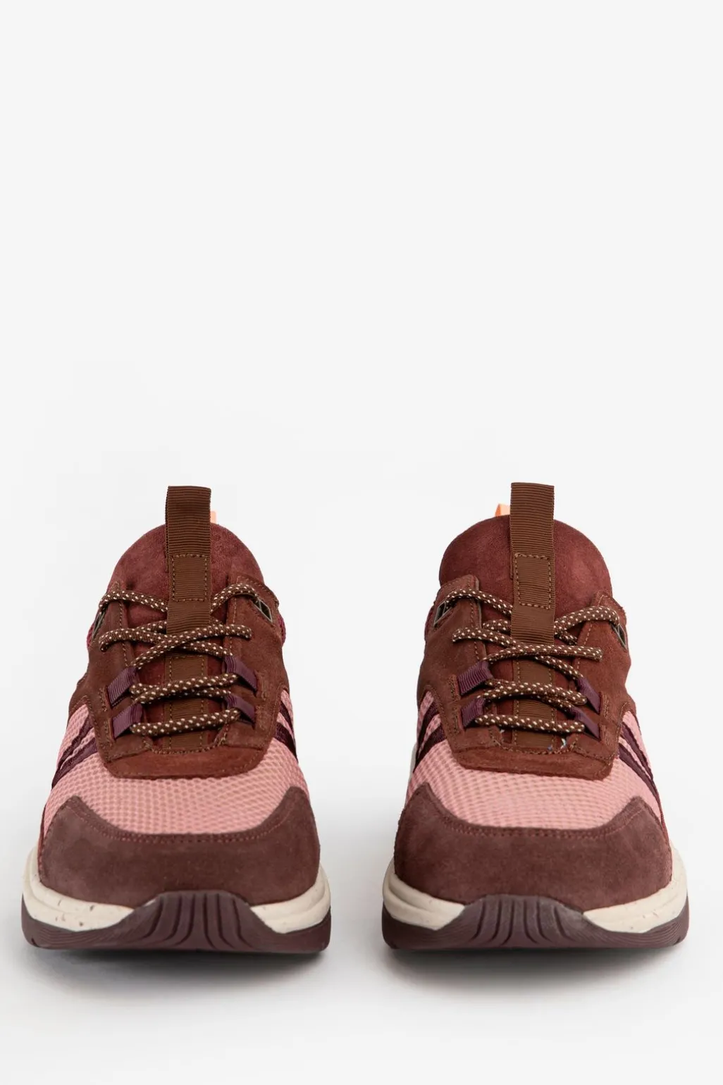 Rode suède sneakers