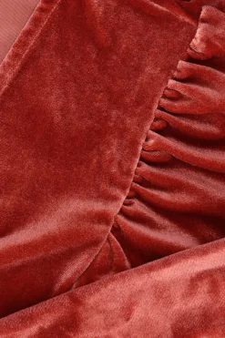 Rode velvet peplum top