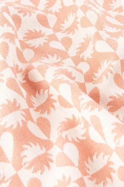 Roze handdoek en theedoek