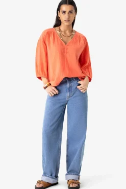 Roze mousseline blouse met V-hals
