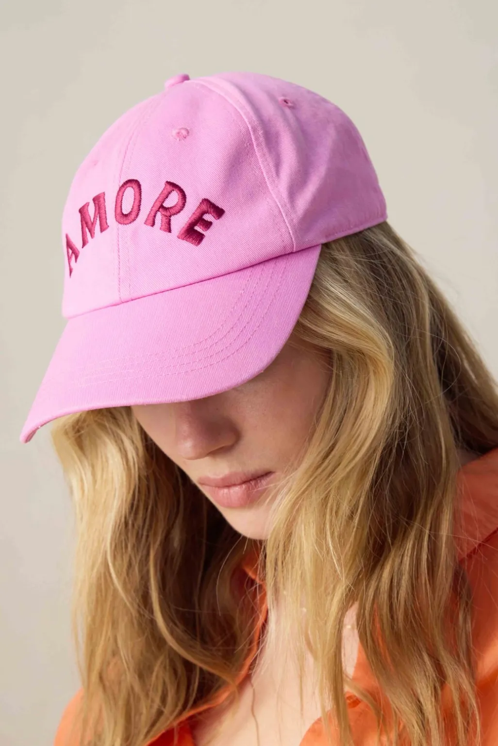 Roze pet met embroidery