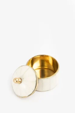 Wit met gouden messing doosje