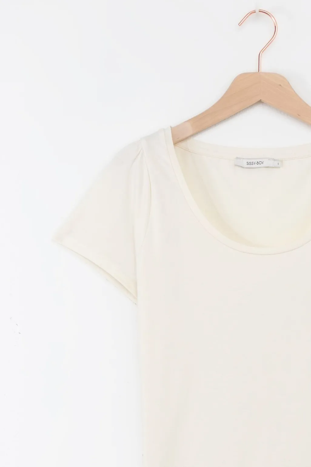 Wit T-shirt met korte pofmouwen