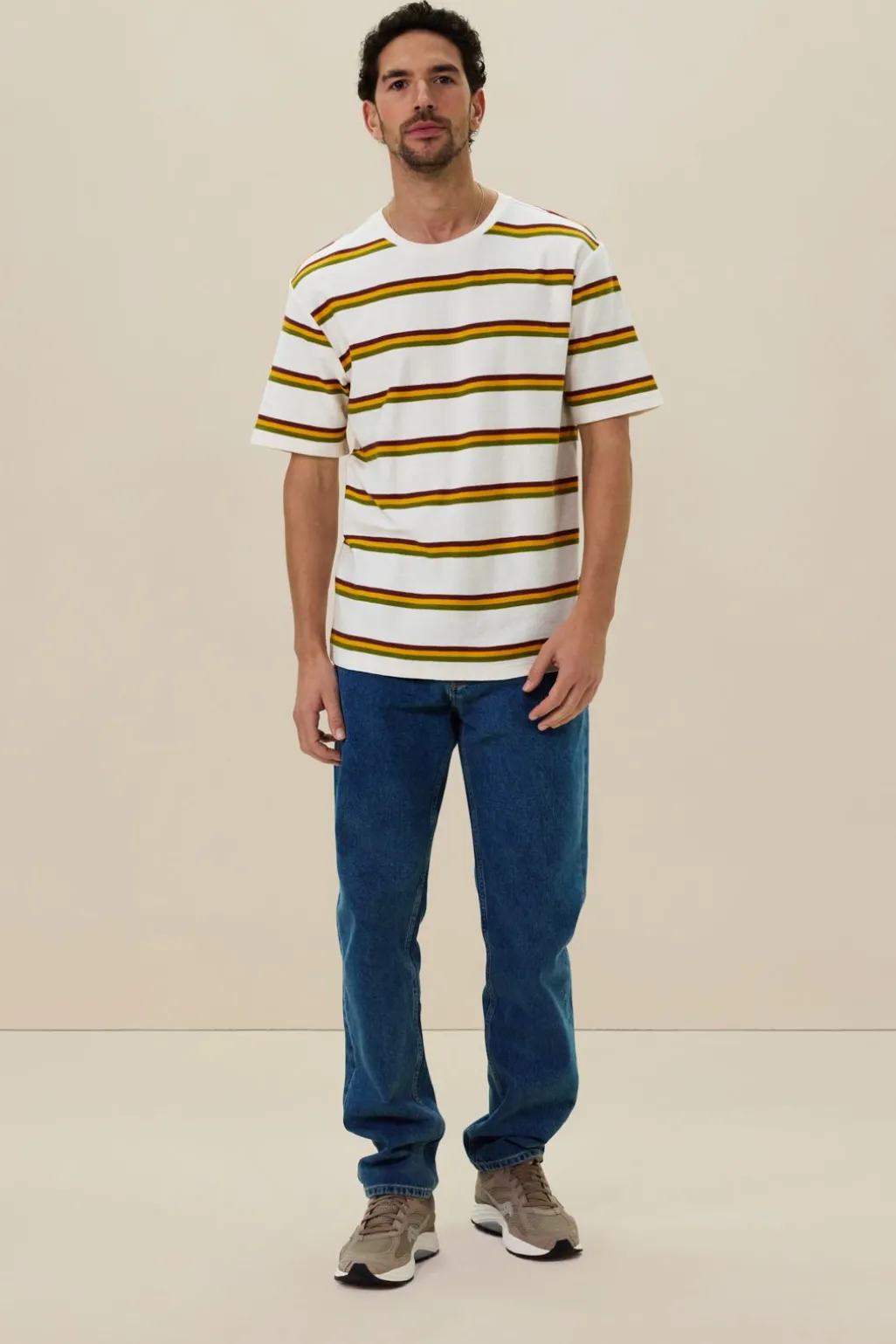 Wit t-shirt met multicolour strepen