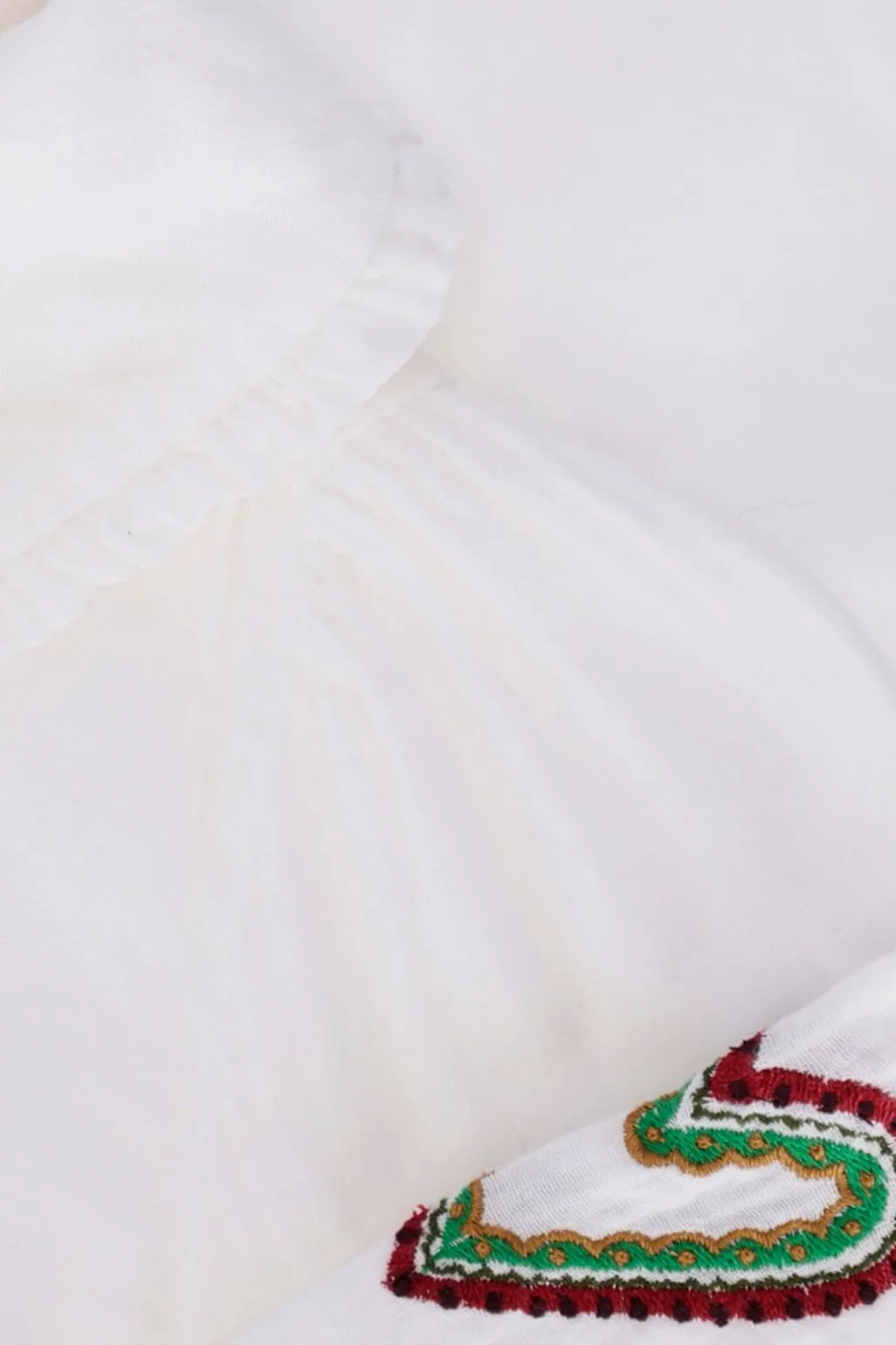 Witte blouse met embroidery