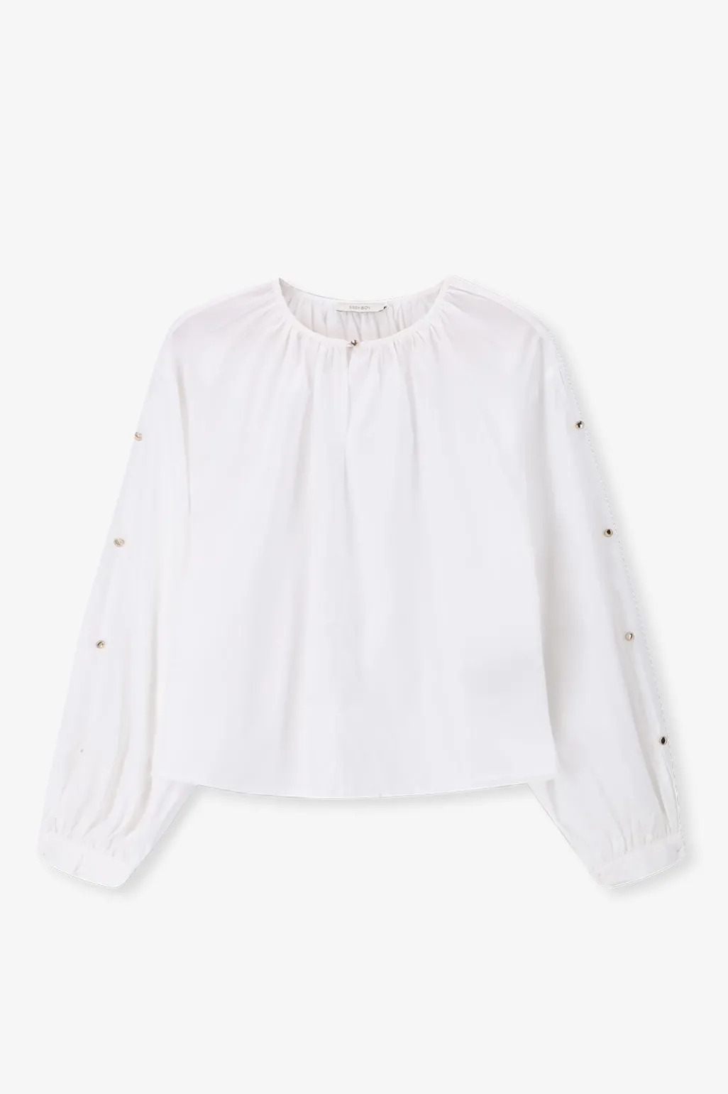 Witte blouse met knoopdetail