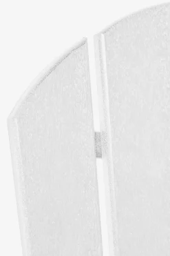 Witte fanback chair