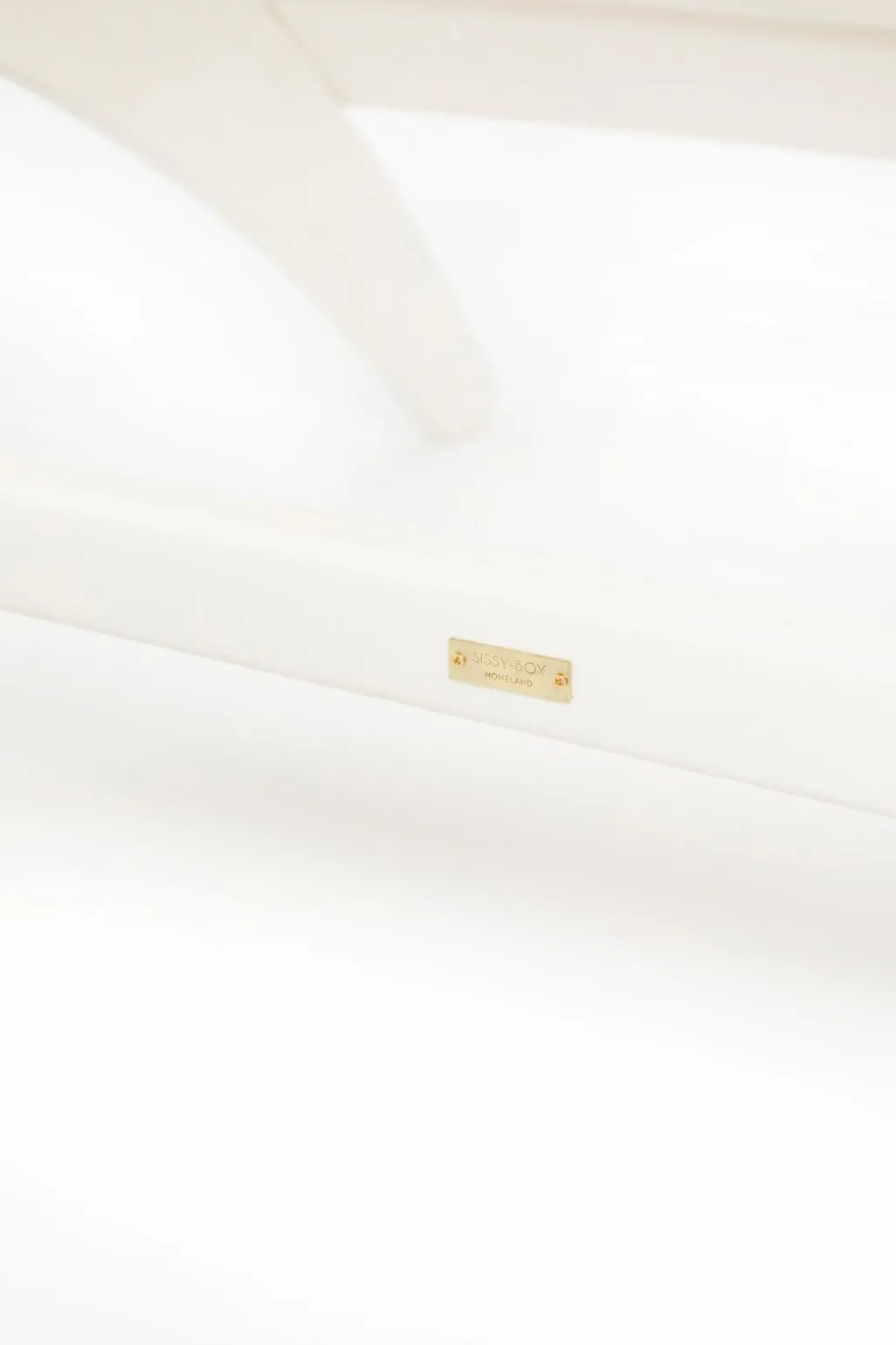 Witte fanback chair voetenbankje