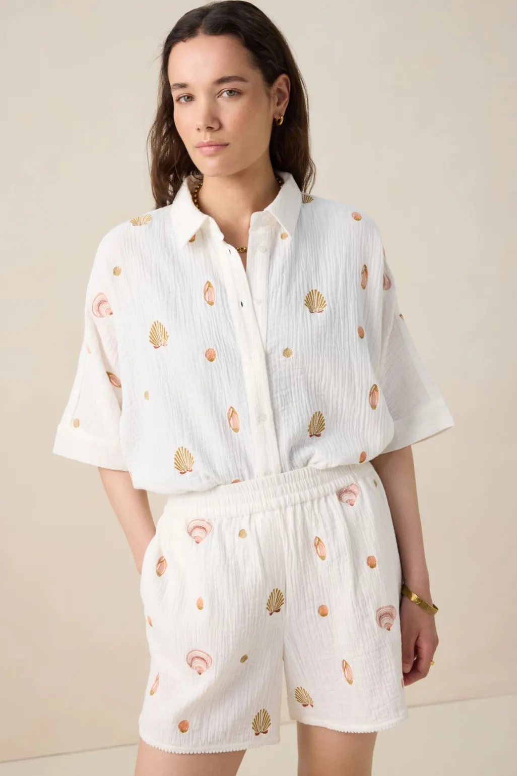 Witte mousseline short met embroidery