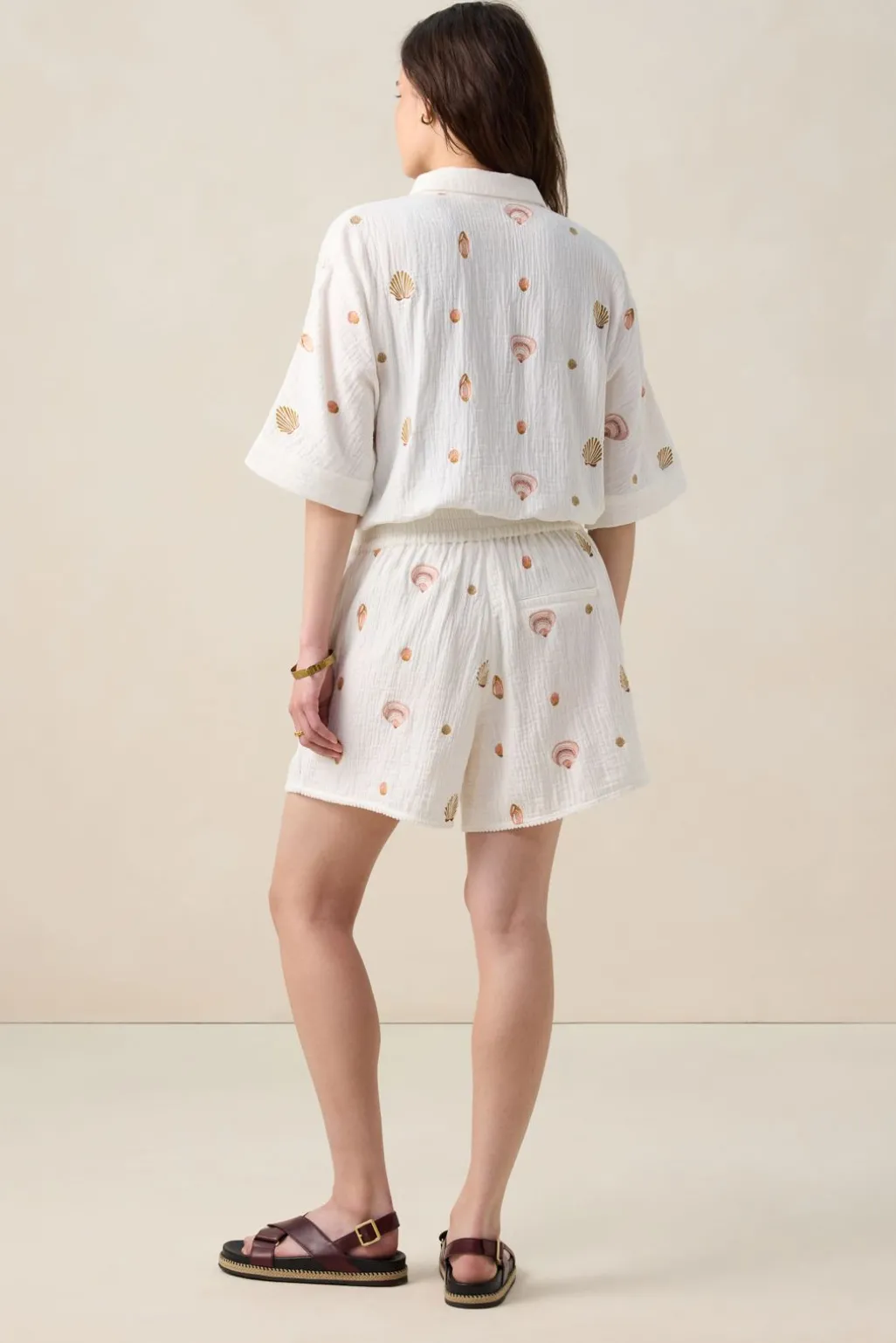 Witte mousseline short met embroidery