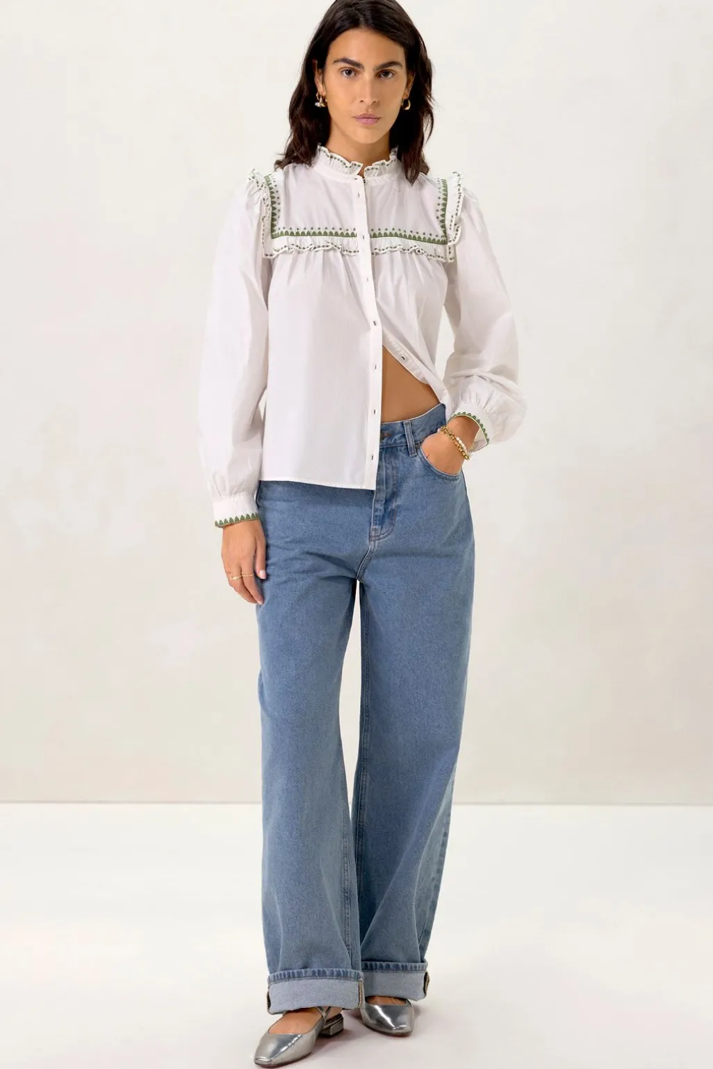 Witte poplin blouse met borduurwerk