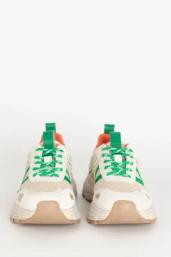 Witte sneakers met groene details