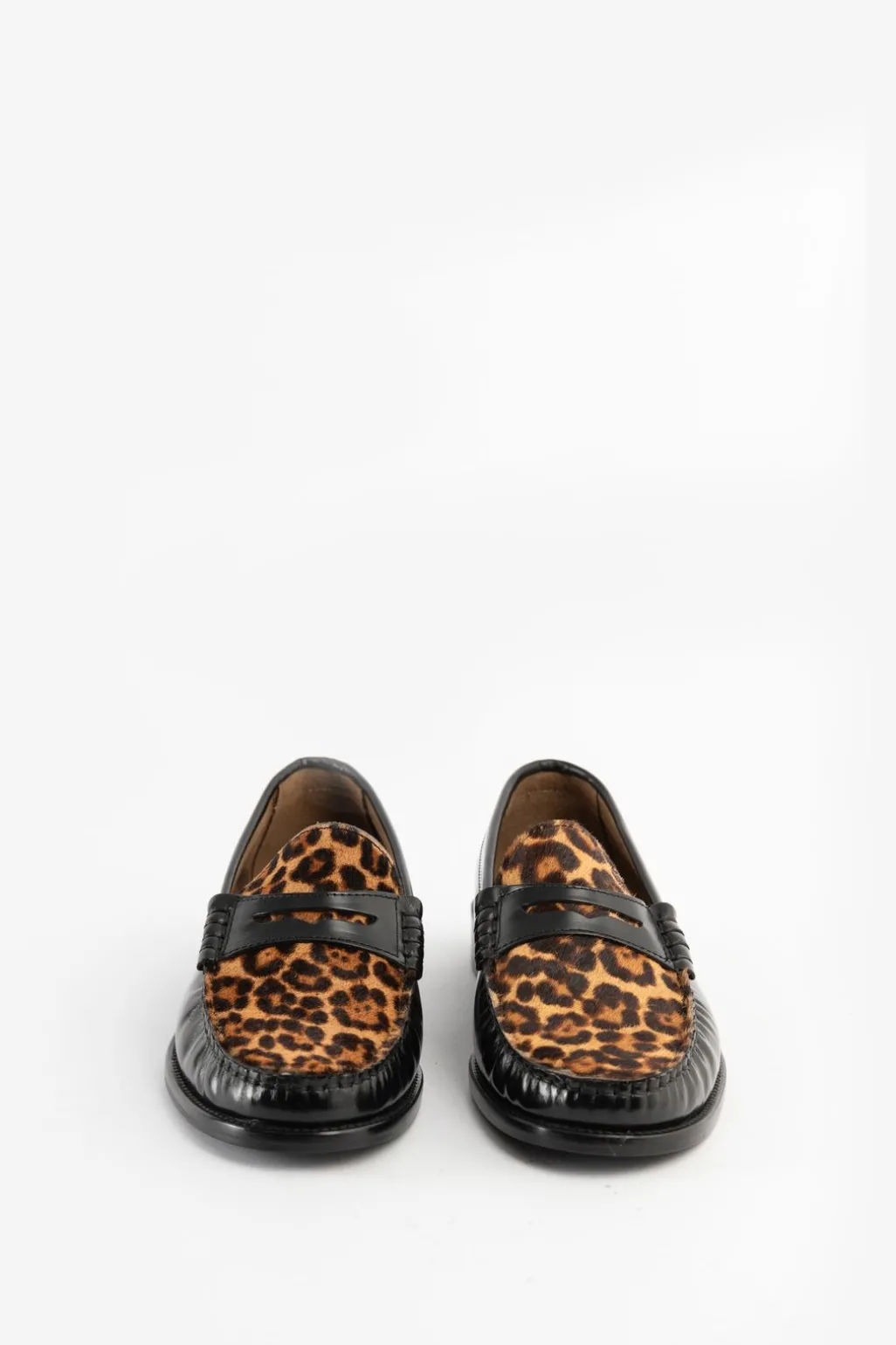 Zwarte leren loafer met leopard print